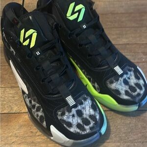 jordan 2 Zion Black Volt sz12 new